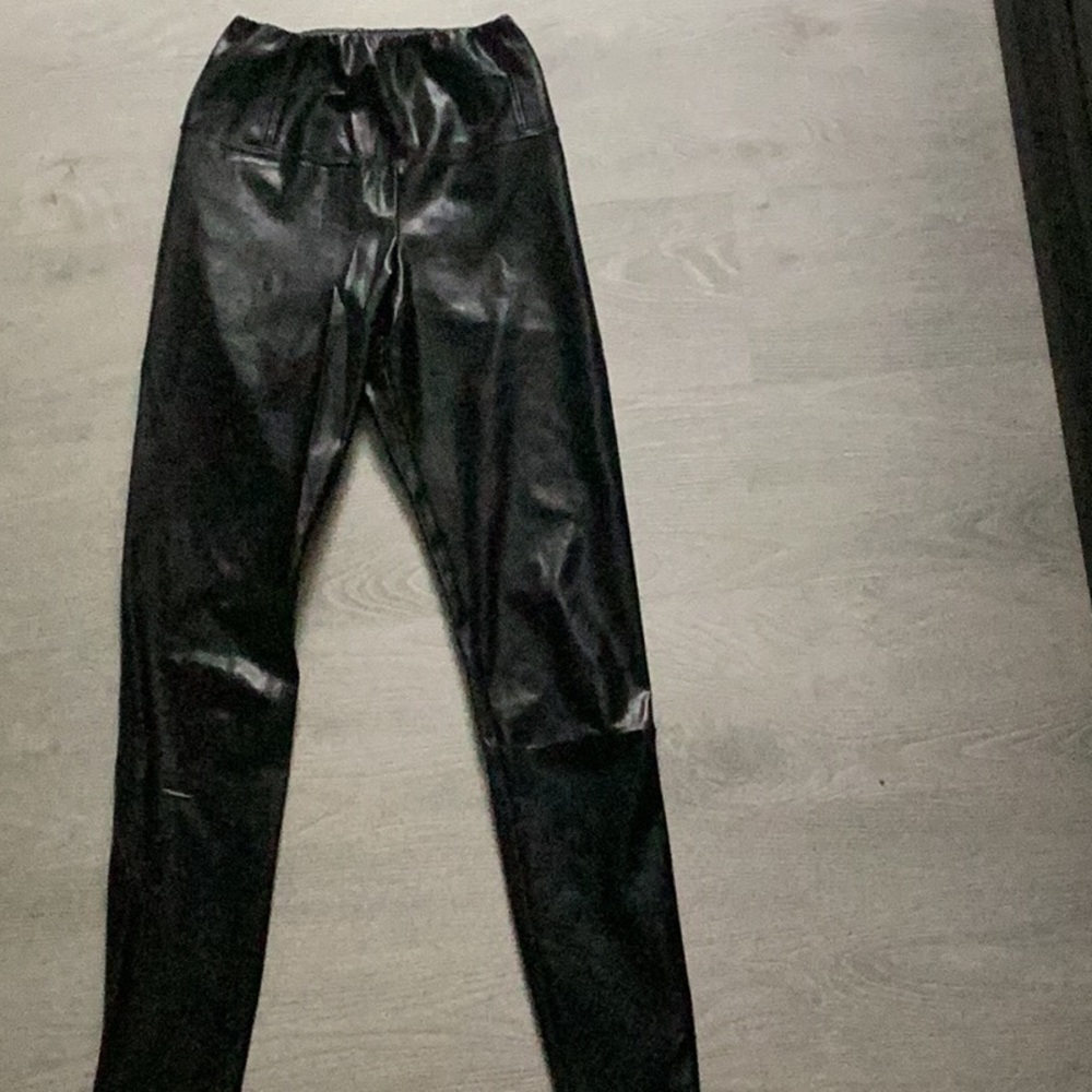 Wilfred Free Leather Leggings